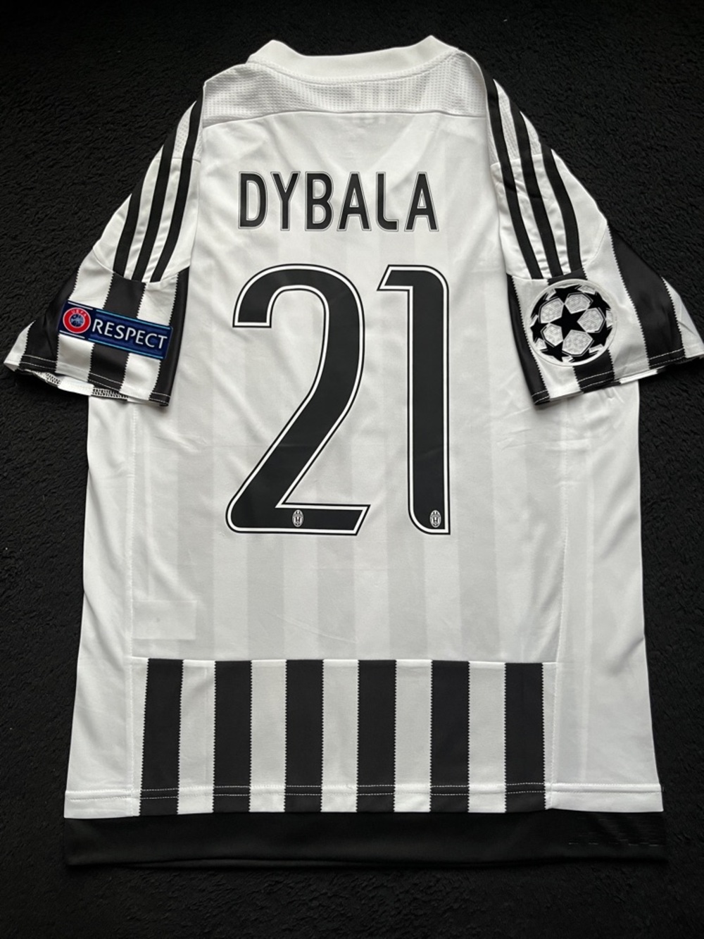 Dybala #21 Juventus 2015/2016 Retro UCL Home Soccer Jersey Slim Fit